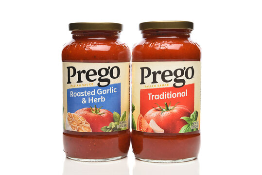 IRVINE, CALIFORNIA - 8 AUG 2024: Two bottles of Prego Italian Sauce, Traditional Flavor and Roasted Garlic and Herb.