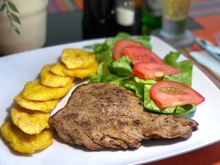 grilled steak with vegetables