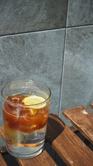 drink espresso tonic 