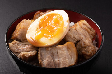 豚角煮丼