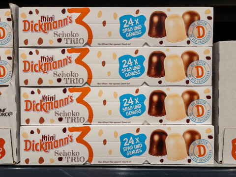 Mini Dickmann's Chocolate Trio Dessert Boxes