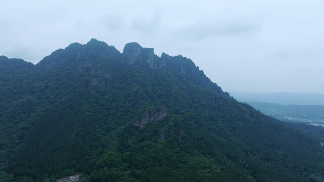 妙義山の迫力あるドローン空撮_013