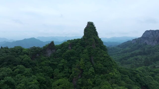 妙義山の迫力あるドローン空撮_018