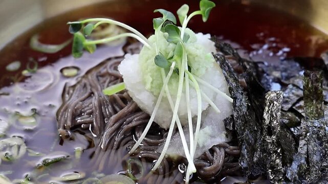 cold soba full of broth