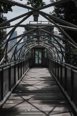 Fototapeta premium 愛宕山のエレベータ