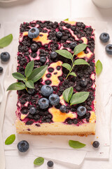 Delicious and sweet blueberry cheesecake made of mascarpone and berries.