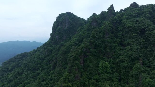 妙義山の迫力あるドローン空撮_024