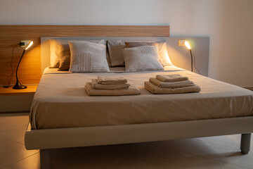 letto matrimoniale design interni comfort