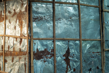 texture of the boxy walls of the thin iron warehouse house