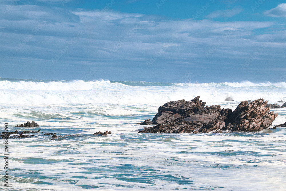 Wall mural waves and rocks