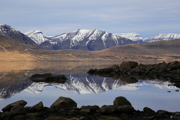 Landschaftsbild auf Island, Landschaft am Dyrafjordur Fjord