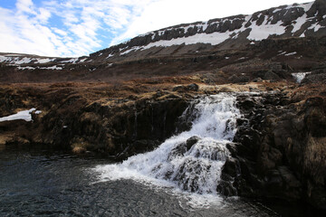 Landschaftsbild Island, Landschaft am Dynjandi Wasserfall