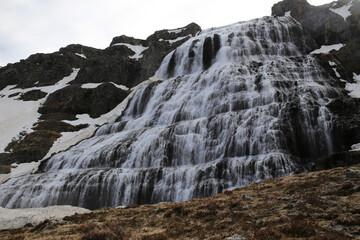 Landschaftsbild Island, Landschaft am Dynjandi Wasserfall