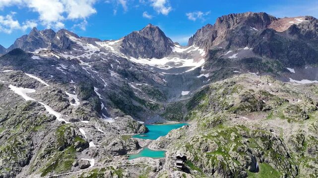 Le lac blanc &agrave; Chamonix dans la vall&eacute;e du Mont Blanc