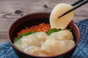 ホタテ＆イクラ丼