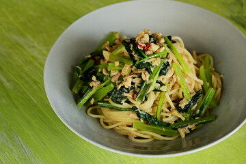 ツナと小松菜のパスタ