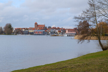 Stadtansicht Waren mit Kirche St. Georgen und M&uuml;ritzsee, Waren, M&uuml;ritz, Mecklenburgische Seenplatte, Mecklenburg, Mecklenburg-Vorpommern, Deutschland, Europa