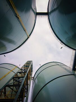 The view from under the oil storage tank in a factory