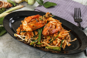 Pad Thai - noodle with prawn
