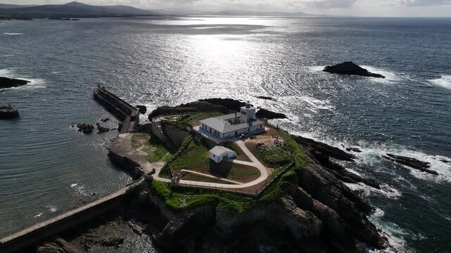 Faro de la Isla de Tapia de Casariego en Asturias