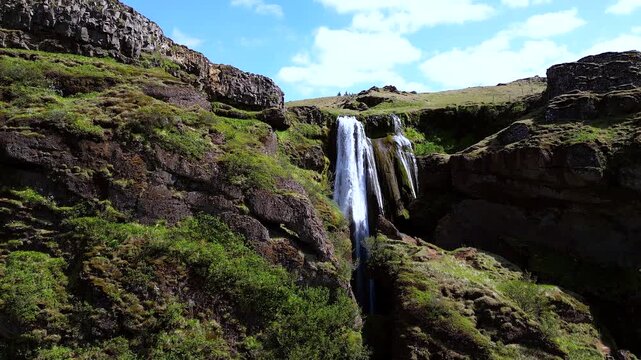 Gljufrabui iceland shooting with drone