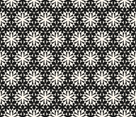 Vector black and white geometric seamless pattern. Abstract monochrome texture with flower silhouettes, mosaic. Elegant monochrome ornament background. Repeated geo design for decor, textile, print