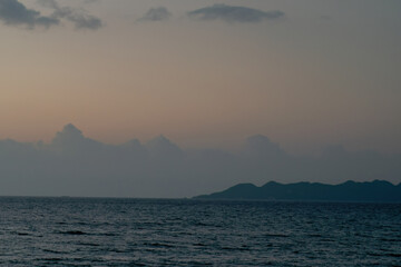 夕日と雲