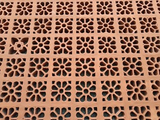 Roster Wall
Roster walls for air circulation