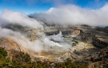 Der Vulkan Poas in Costa Rica