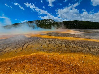 Stunning view of the Grand Prismatic Spring in Yellowstone National Park