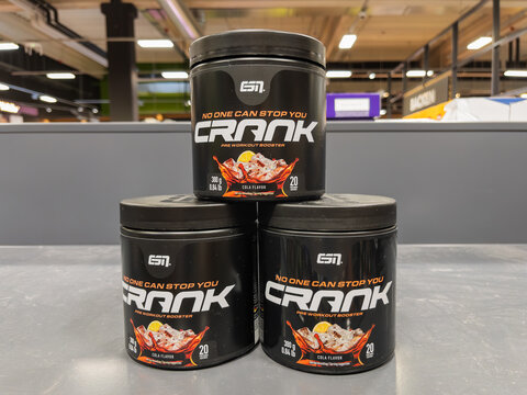 Fuel Your Workout With Crank Pre-Workout Powder