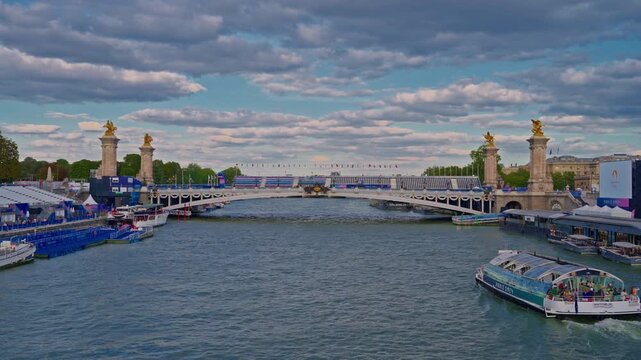 Decorating the Alexander Bridge in Paris with Olympic symbols and the 2024 Olympic colors and logos. Paris, France, 08 August 2024