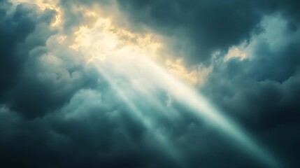 Obraz premium Dark Storm Clouds with Bright Sun Rays - Realistic Sky Photography