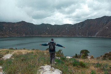 WALKING IN QUILOTOA LAKE
