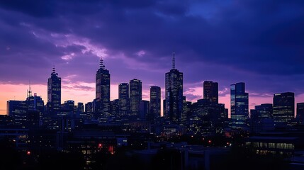 Fototapeta premium Stunning City Skyline at Dusk with Dramatic Purple Clouds