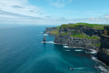 cliffs of moher sunny
