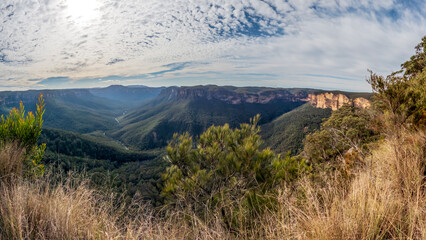Scenic lookout at Govetts Leap, offering breathtaking views of Grose Valley covered in Eucalyptus Forest in the Blue Mountains, NSW, Australia © nomadkate