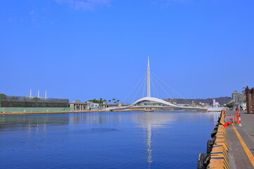 Fototapeta premium Great Harbor Bridge (Dagang Bridge) at Yancheng District, Kaohsiung City, Taiwan