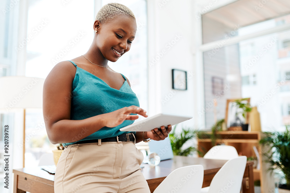 Aufkleber web design, tablet and business black woman in office for planning, networking and project for devel