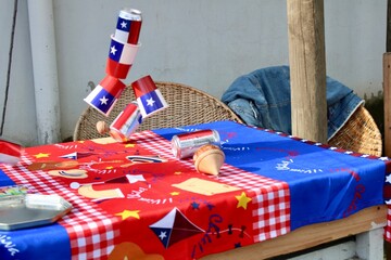 Juegos típicos de Chile para la celebración del día de la independencia, conocido como el...