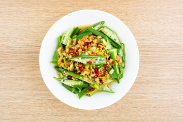 A dish of Chinese home cooking: okra salad