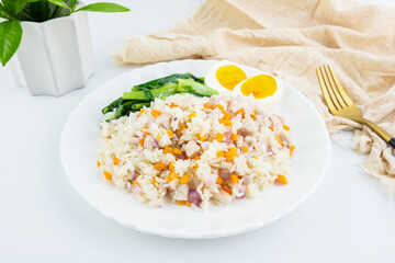 Carrot and pork fried rice with vegetables for one person