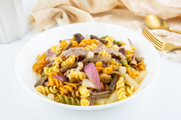 A plate of nutritious and delicious fried noodles