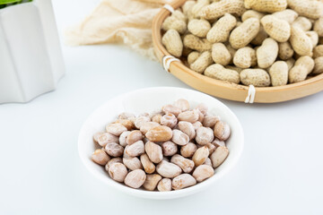 Snacks: boiled salted peanuts