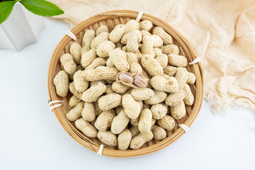 Snacks: boiled salted peanuts