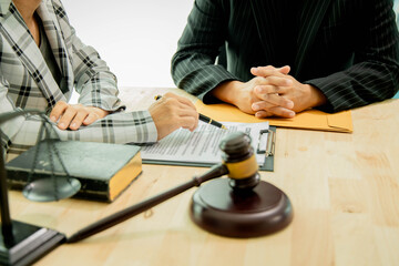 Consult a lawyer Illegal punishment and knowledge about punishment