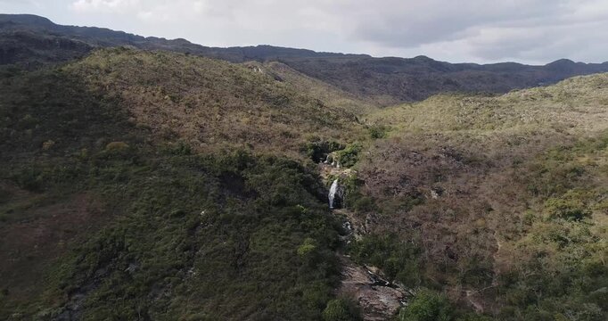 Cenas Cachoeira Serra da Canastra Luquinha
