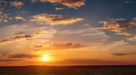 Fototapeta premium Golden hour sky