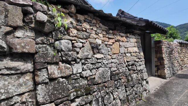 石積みの壁　長崎県対馬市厳原