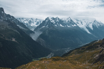 Glacier dans le massif du Mont-Blanc